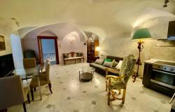 Rome - historic centre - one bedroom apartment in historic palace 0