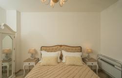 Luxury Newly Renovated 2 Bed Italian Palazzo Apartment  - Palazzo Maratea 17