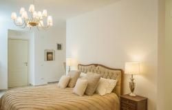 Luxury Newly Renovated 2 Bed Italian Palazzo Apartment  - Palazzo Maratea 24