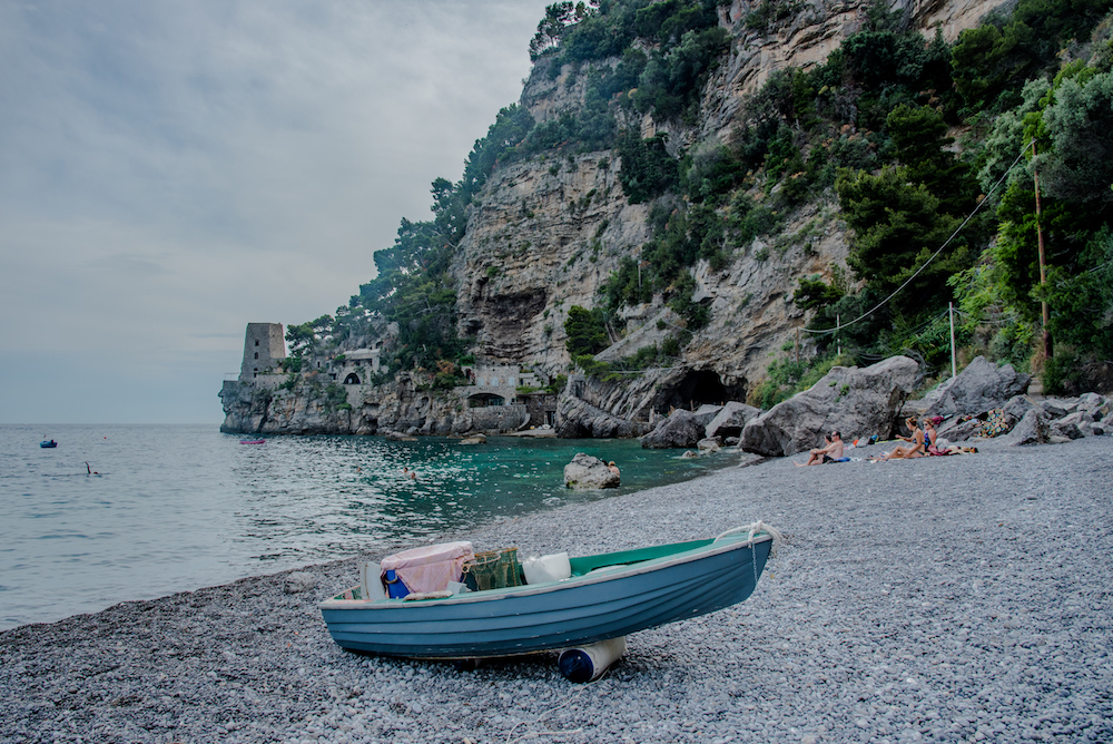 five-free-beaches-on-the-amalfi-coast-italy-magazine