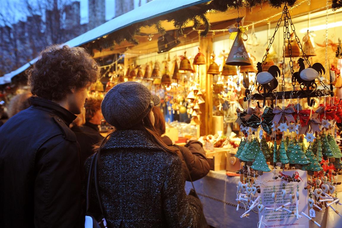 Some useful phrases for shopping | ITALY Magazine