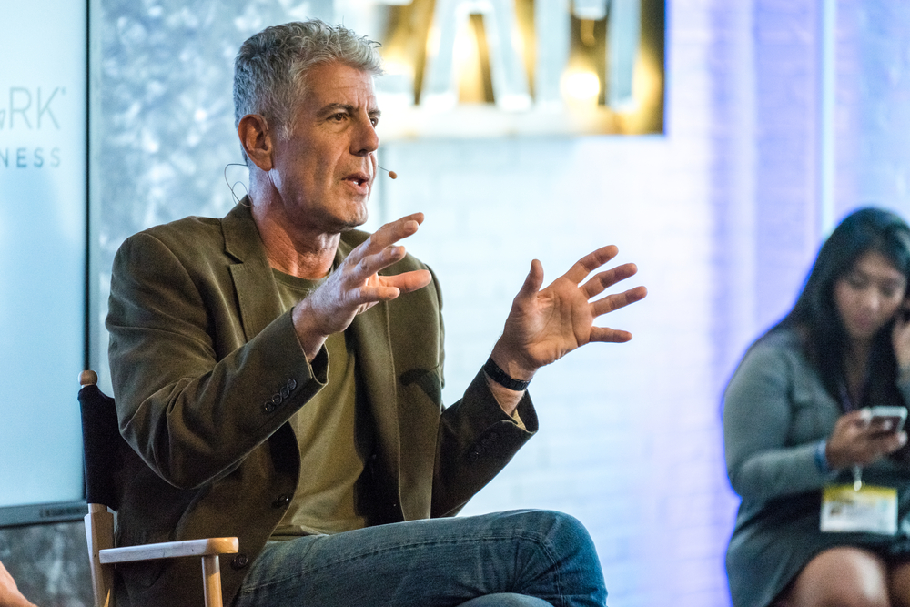 https://www.italymagazine.com/sites/default/files/inline-images/anthony-bourdain-event_0.jpg