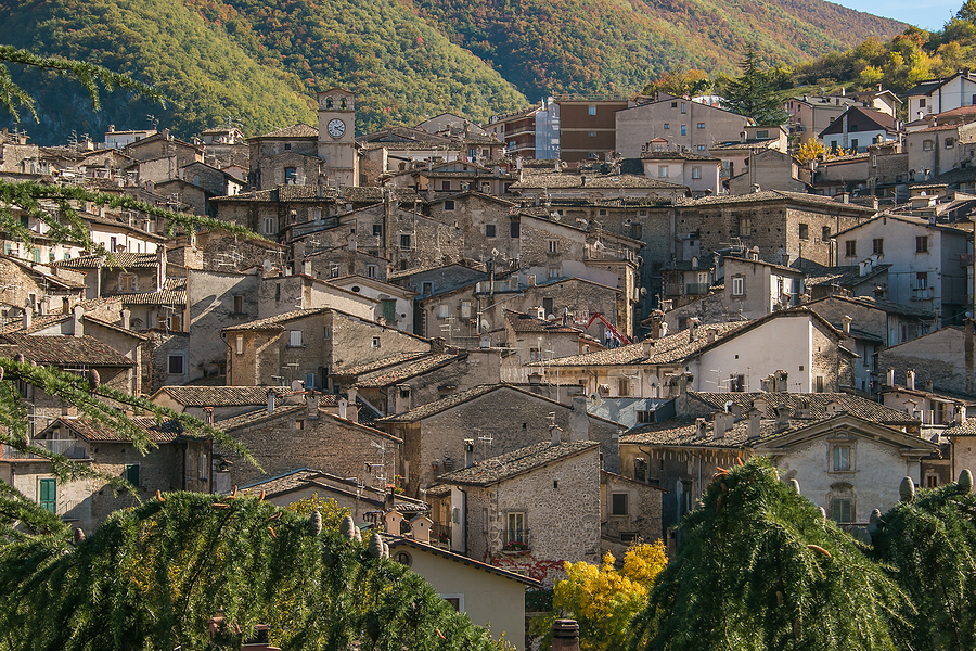 best time to visit abruzzo italy