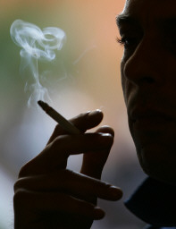 Italians smoking again | ITALY Magazine