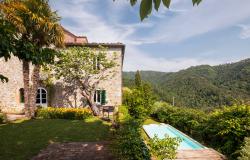 The “Under the Tuscan Sun” dream requires some logistics, but Kitchen Table Travel Co have recruited the help of two Italian real estate attorneys to shine light on the process. Credit: Alexandre Zveiger via Shutterstock