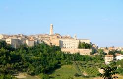 Palazzo Scarsini Apartment, Petritoli - Luxury Rental