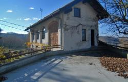 Farmhouse for sale in langhe area