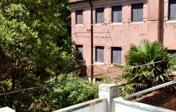 Venice - Dorsoduro elegant 2 bedroom apartment by the Giudecca canal.  ref.176c 7