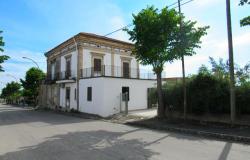 Finished semi-detached town house with 2000sqm of olive grove and 90sqm out building with sea view, located 15 minutes drive to the beach 1