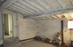 Tuscany – Poppi (AR) apartment in historic hamlet, to renovate. Ref.08t 9