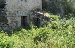 Stone, detached cottage with 1800sqm of land and amazing mountain views with building rights. 13