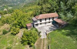 Farmhouse with Views onto the Valley - LVC002