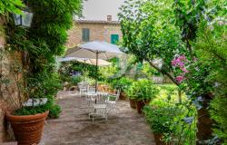 Il giardino d'estate nel Borgo 6