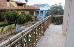 Detached, habitable villa 1.5km to the town center, 9km to the beach, 3 bedrooms, garden open views. 10