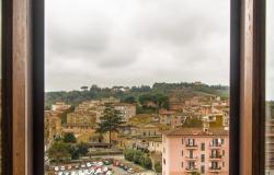 Apartment restored in the medieval borgo of Bracciano on Lake Bracciano, Rome Province, Lazio 7