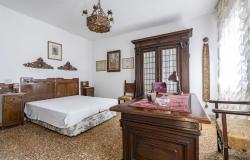 VENICE – Fascinating land/sky townhouse in the heart of Cannaregio. Ref. 190 c 5