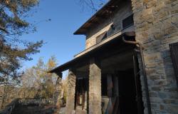 Stone House with Land in Panoramic Location - CML023