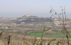 Country house for sale in langhe area