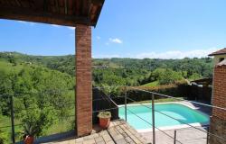 House with Pool Amid Vineyards / BLV029