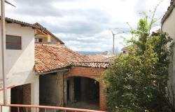 A House in the Village with Inner Courtyard / NVL014