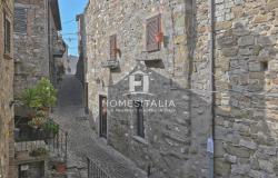 Charming Renovated Gem in Historic Centre 11