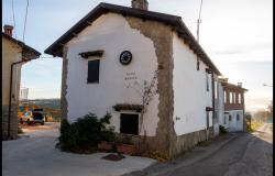 House in a Village with Pleasant Views and Small Garden /SVL010 2