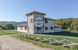 Casale in vendita in Umbria con spa interna 7