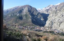 Restored fully, stone town house, amazing mountain views, 3 beds, terrace, garage, balcony, gas central heating  1