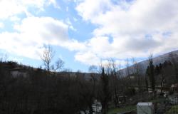 1950s 3 bedroom apartment, habitable, in a lively mountain town in front of a fast flowing river  8