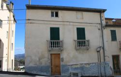 3 bedroom, habitable, stone town house with open views, in the center of town  0