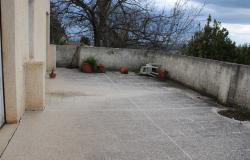 Bungalow, town house close to all services, terrace, garden, 8km to beach, habitable, 7 rooms, 3 beds, mountain views 13