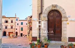 Apartment in historic building 0