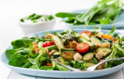salad with asparagus and green beans