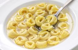 Tortellini in brodo dish