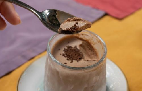 Caffe in forchetta served with a spoon