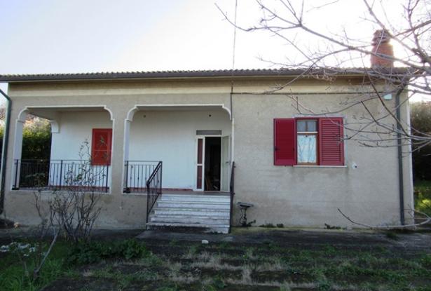 Beach house for sale in Abruzzo Italy