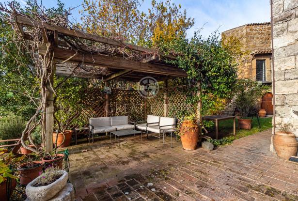 Country Home - Restored In Lubriano, La Torre Longobarda 