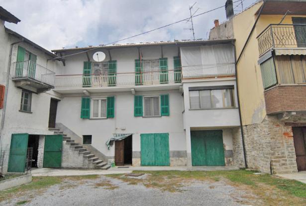 A Row House with Two Apartments in Walking Distance of the Town’s Center - MSL009 A Row House with Two Apartments in Walking Distance of the Town’s Center - MSL009