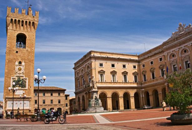 Scuola Dante Alighieri Campus L Infinito Recanati ITALY Magazine