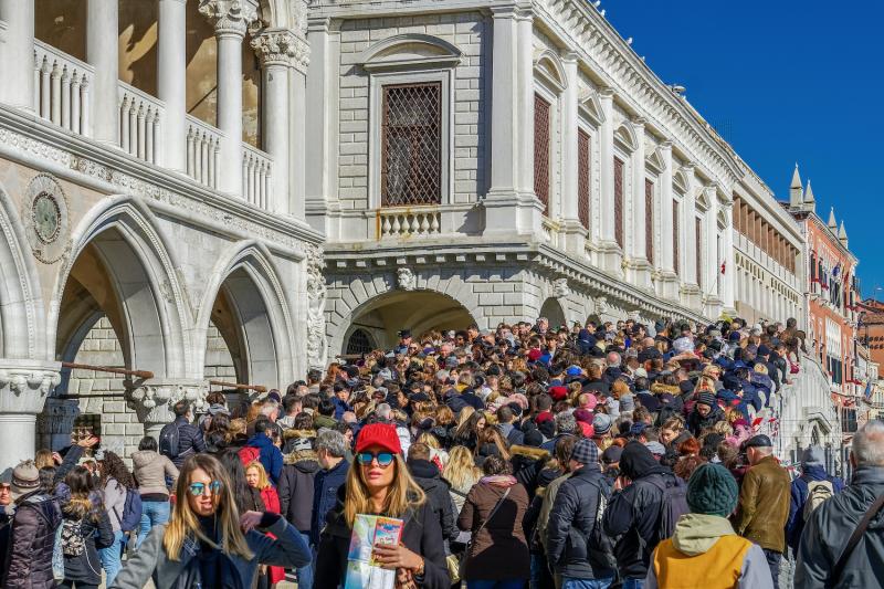 Crowds in Venice