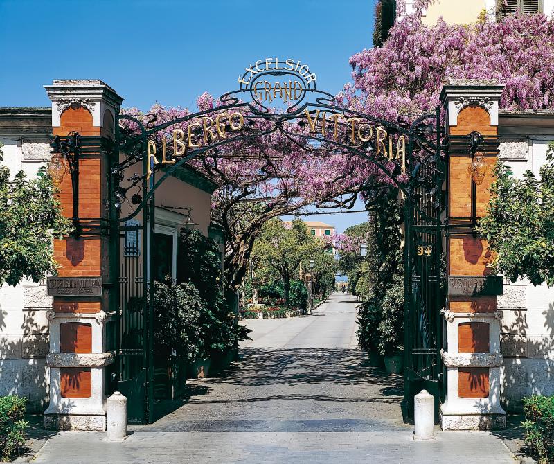 Gate entrance at Grand Hotel Excelsior Vittoria, Sorrento