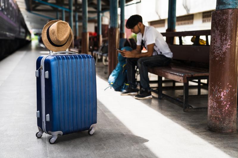 electric suitcase that you can ride