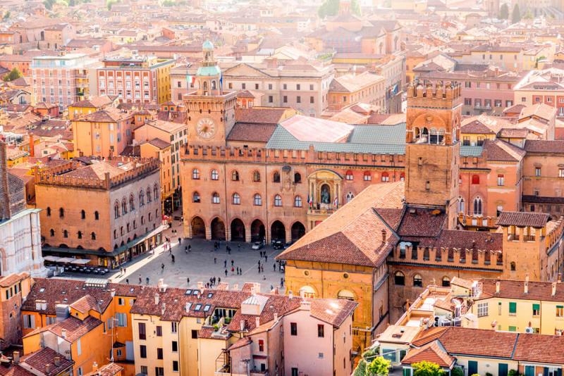 what to see in Bologna