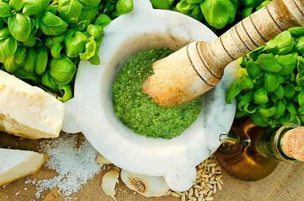 how to make pesto sauce