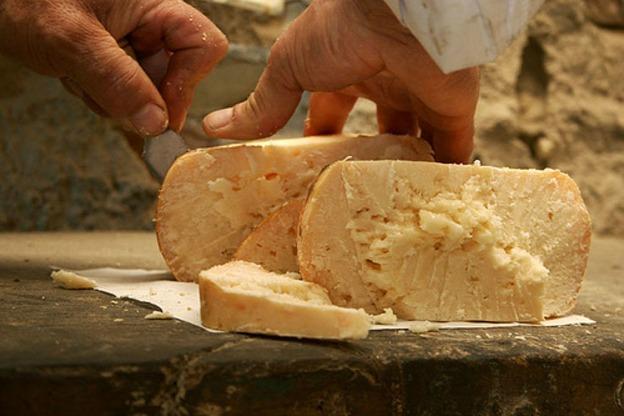 formaggio di fossa