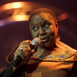 Miriam Makeba dies after anti-mob concert | ITALY Magazine