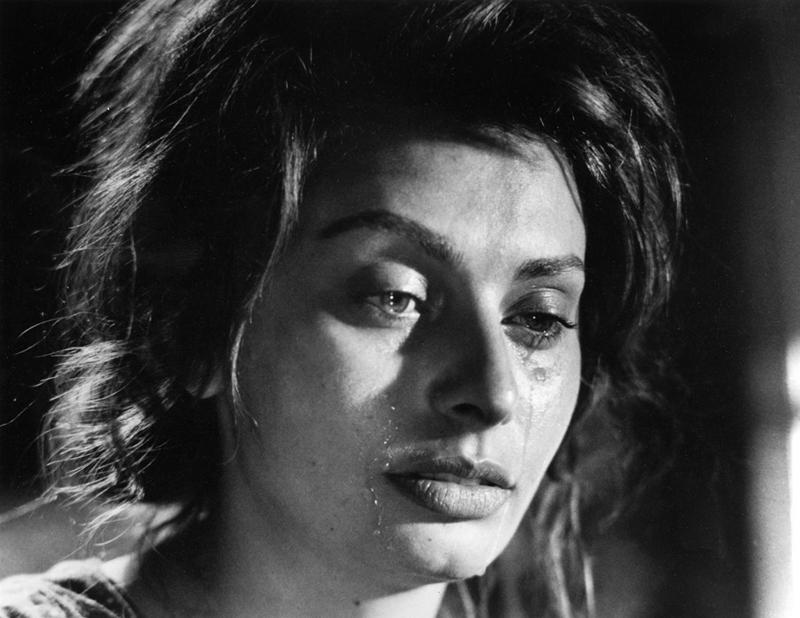 Classic Beauty: Sophia Loren in Pictures | ITALY Magazine