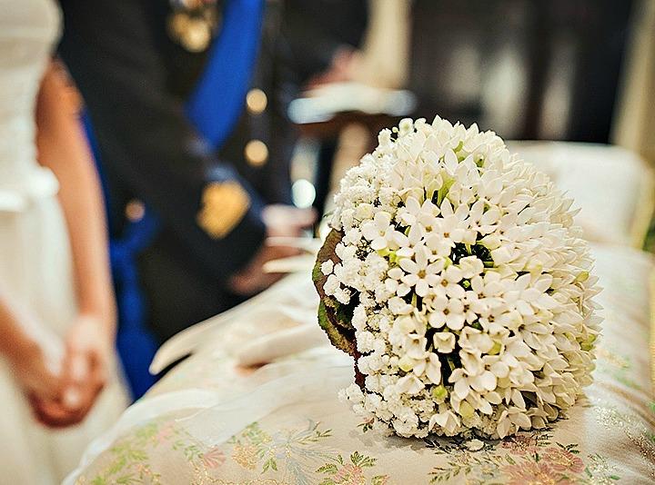 orange blossom wedding bouquet