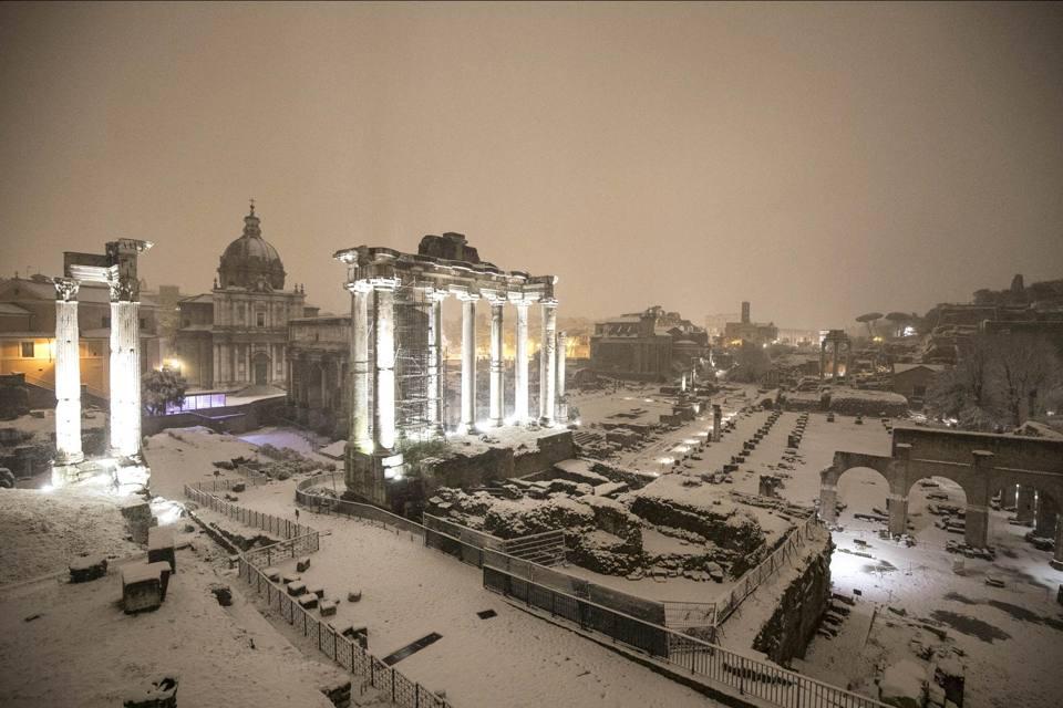 snow in Rome