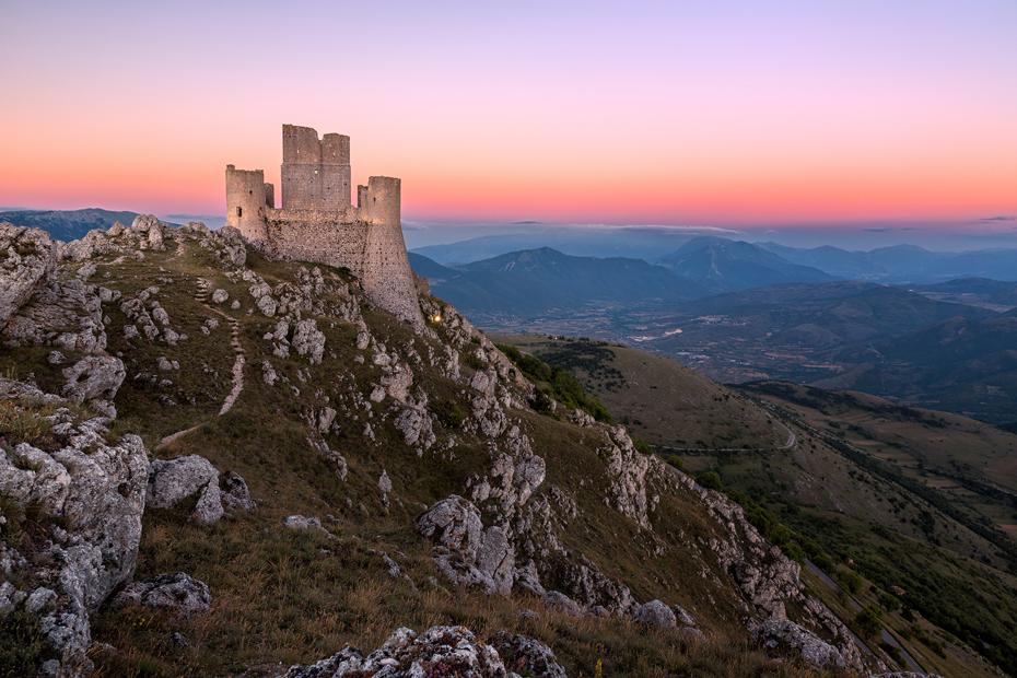Rocca Calascio what to see in Abruzzo
